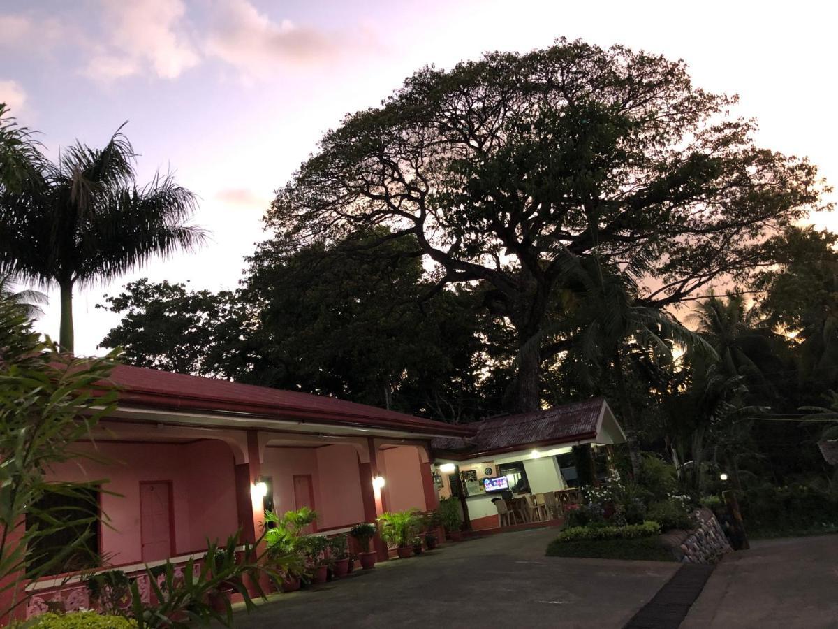 Havendwell Garden Resort Mambajao Ngoại thất bức ảnh